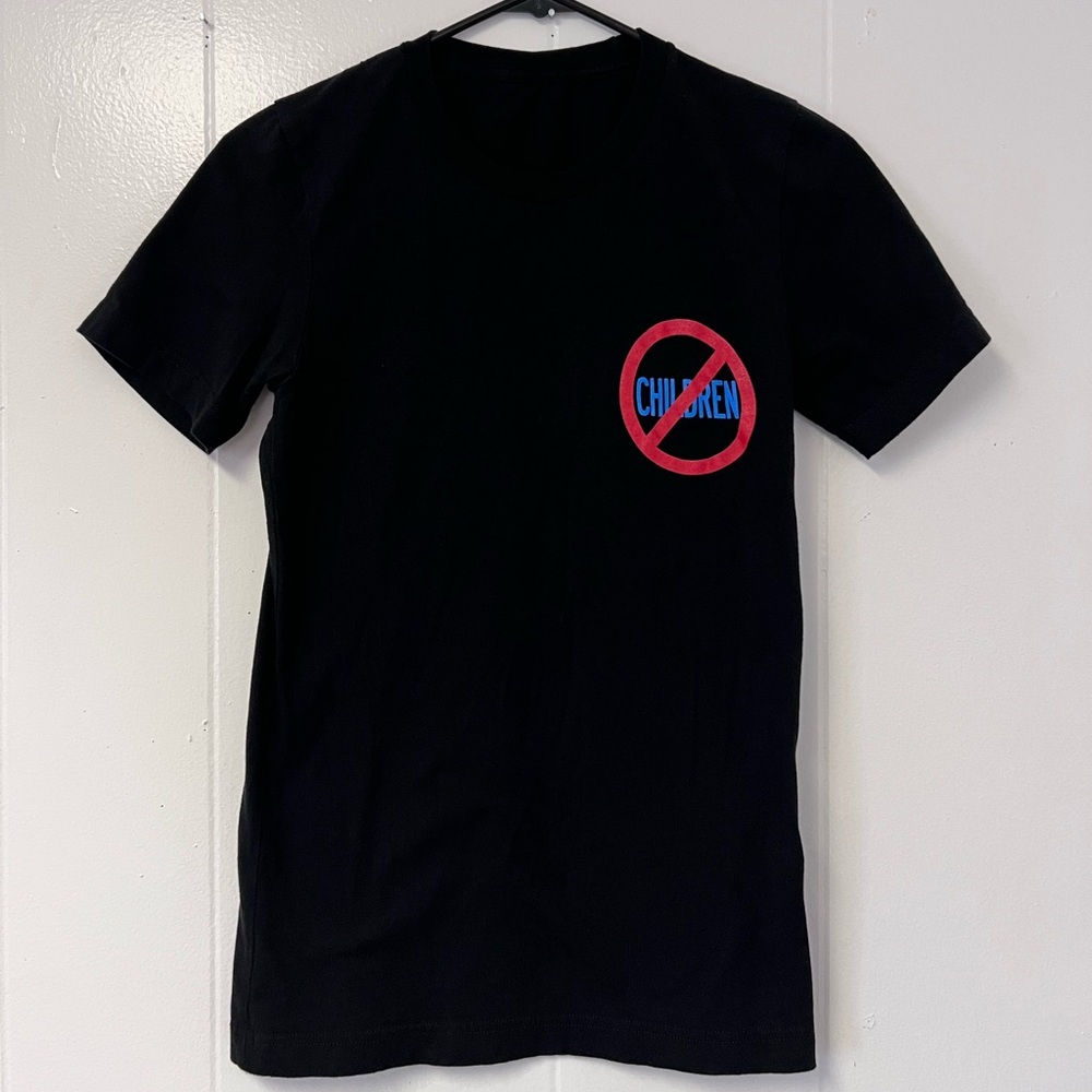 The Mountain Goat “No Children” Black T-Shirt